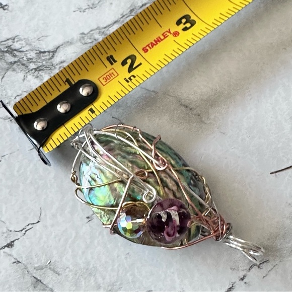 Iridescent Abalone shell Pendant Beaded Accent Artisan Wire-Wrapped Necklace - Picture 9 of 9